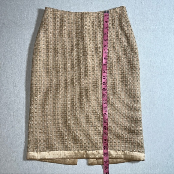 Vintage Milly Wool Below Knee Pencil Skirt in Peachy Cream + Silver, Size 2 - Picture 3 of 11